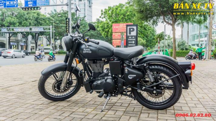 Royal Enfield Classic Stealth Black