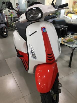 Mua Vespa Sprint 2018, hot hot, trả góp 0%