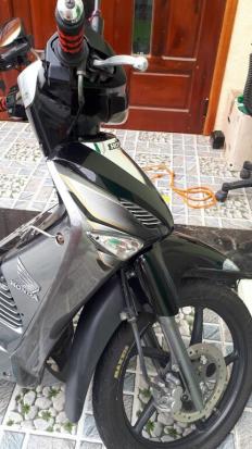 Cần bán xe máy hiệu Honda Future Neo FI 125 CC đen