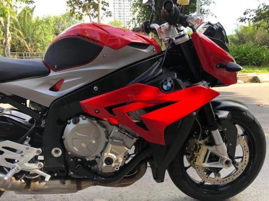 Bán BMW S1000R date 2018 đỏ đen nhập khẩu