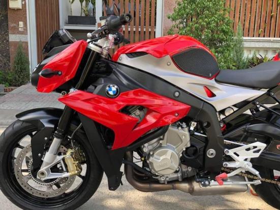 Bán BMW S1000R date 2018 đỏ đen nhập khẩu