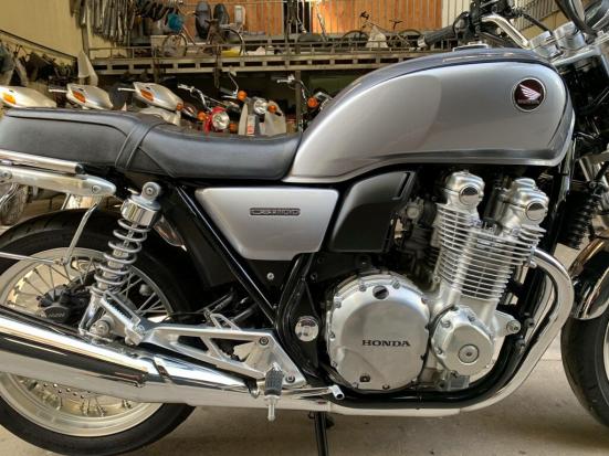 Honda CB1100 màu xám đẹp