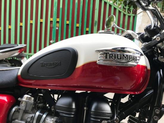 Triumph-T-100 đời 2012