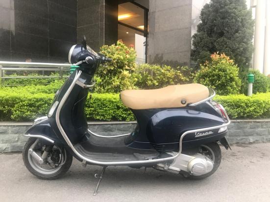 Giá rẻ bất ngờ Vespa Lx125ie nét cổ điển tinh tế