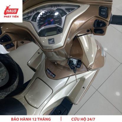 Honda Airblade bản đặc biệt 2015 vàng Champage sơn từ tính 3D