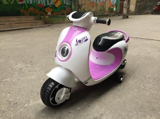 Xe máy điện cho bé gái Vespa LWD-2017 màu tím đẹp