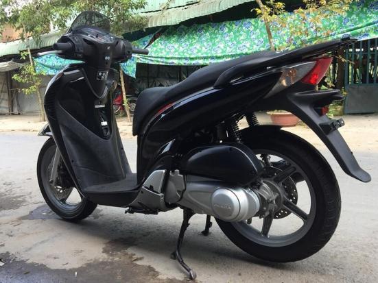 Bán xe Honda SH150 màu đen đời 2013 tuyệt đẹp, xe mới