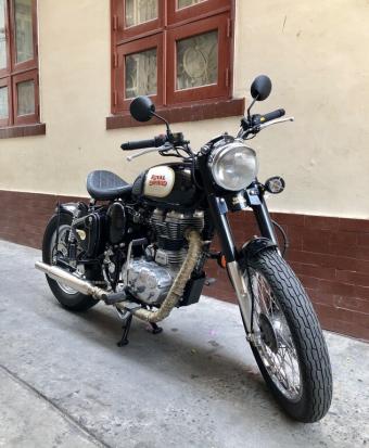 Xe Royal Enfield 500fi phong cách Bobber