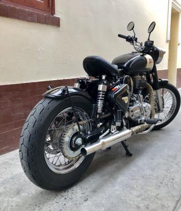 Xe Royal Enfield 500fi phong cách Bobber