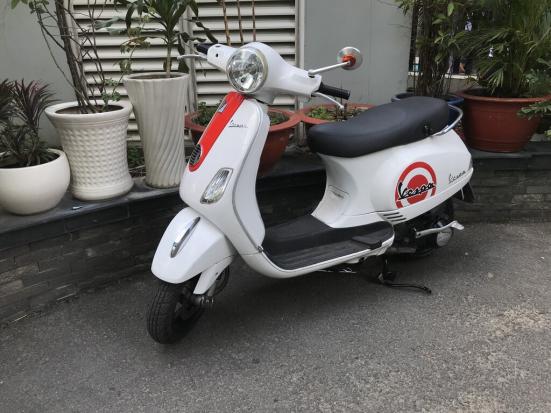 Piaggio Vespa LX 125 màu trắng chính chủ 1 đời 16 triệu