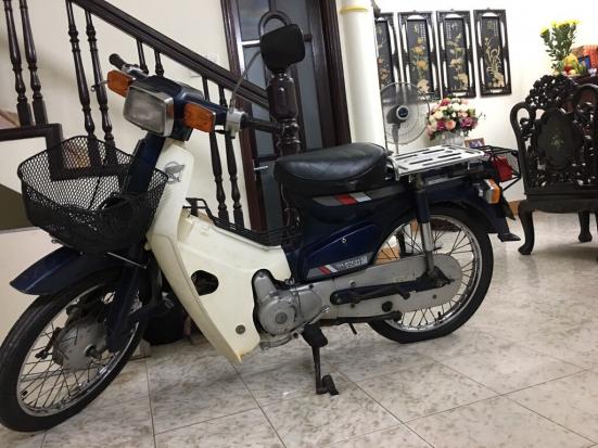 Tôi cần bán xe máy Honda Cub 82, 50cc