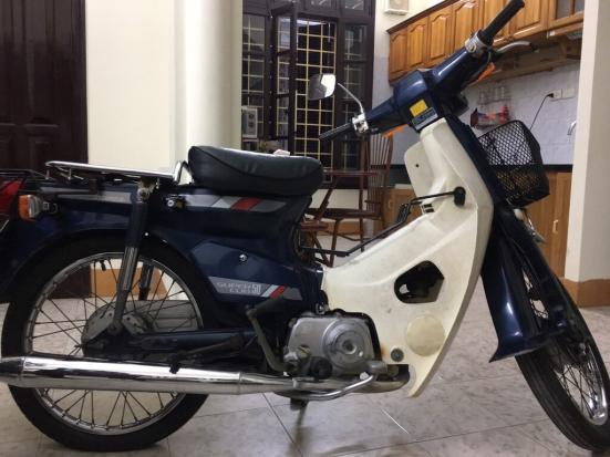 Tôi cần bán xe máy Honda Cub 82, 50cc