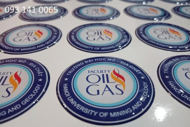 In logo sticker decal phủ keo số lượng ít