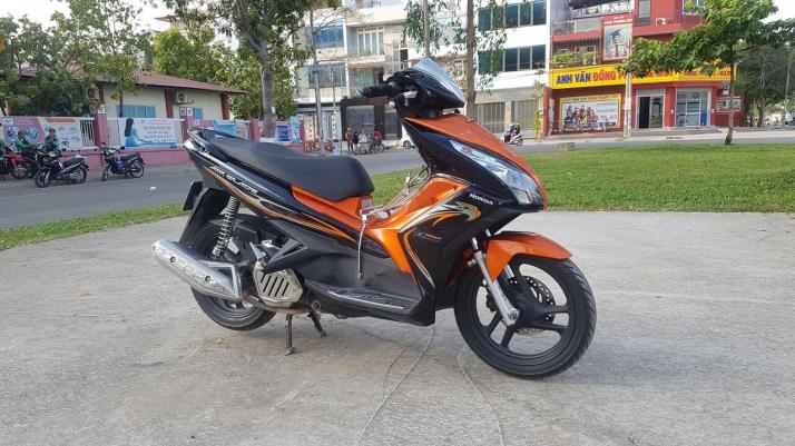 Bán Honda Airblade 2015 BSTP đen cam