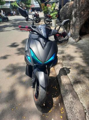 Yamaha NVX 155 ABS đen