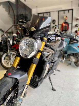 Cần bán Ducati Monster 1200S 2015