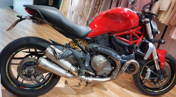 Ducati monster 821