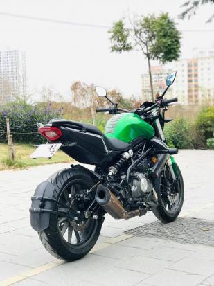 Cần bán Benelli Bn302 Date cuối 2018 