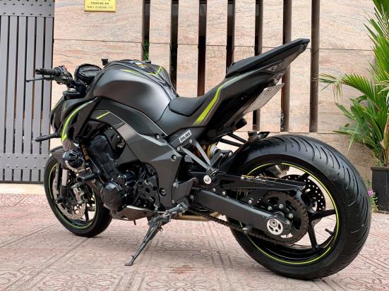 Bán Kawasaki Z1000R đời 2018 zin all Odo 11000km