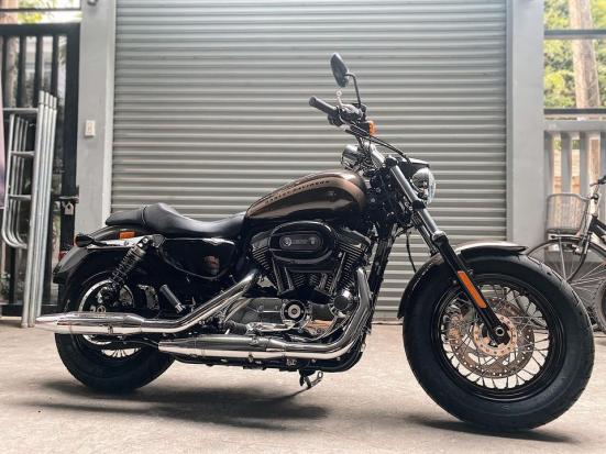 Cho lên sàn em #Harley #Custom 1200 River Rock Gray