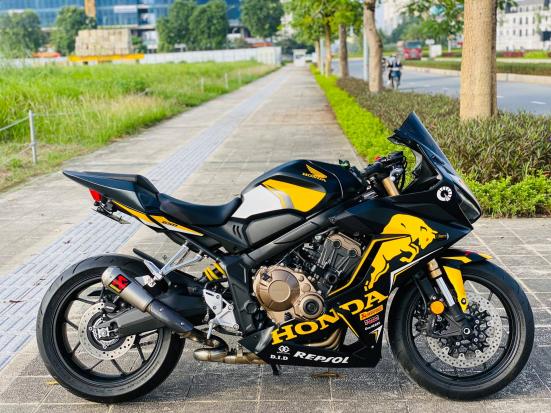 Cần bán cbr650r 2021 xe thùng ODO 3k biển hn