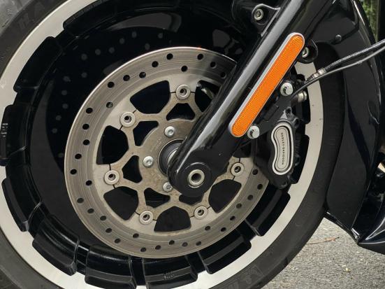 Bán xe Harley Fatboy 114 dk lần đầu 2019, độ bagger Batman.