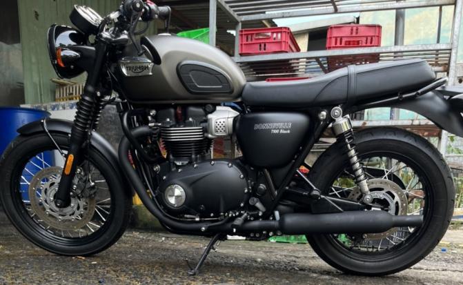 Bán xe Triumph Bonneville T100, Đời 2021, ODO chỉ 175km, mới 99,99%