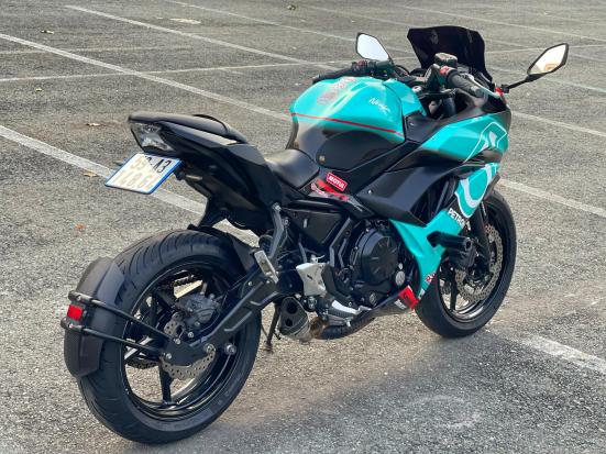 Kawasaki_Ninja_650cc