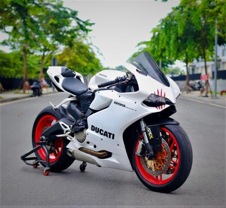 Ducati Panigale 899 2015