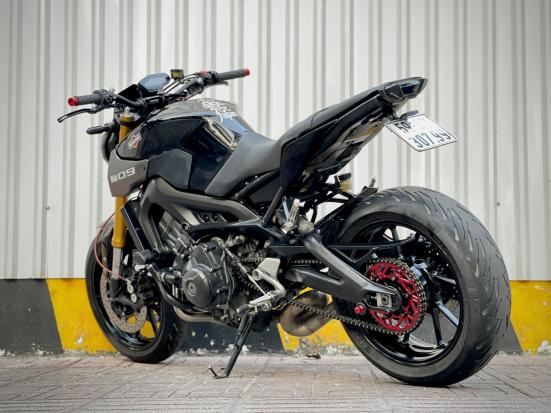 Yamaha MT-09 ( FZ-09 ) 2015