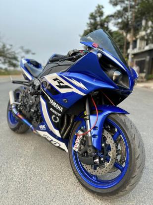 Yamaha_R1 Date:2012