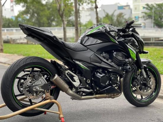 Z800R date 2016 like new