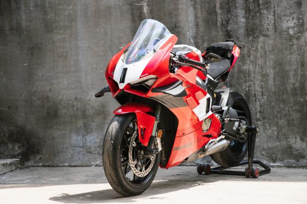 cần bán Ducati Panigale V4