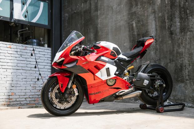 cần bán Ducati Panigale V4