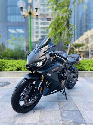 Cần bán Honda CBR650R